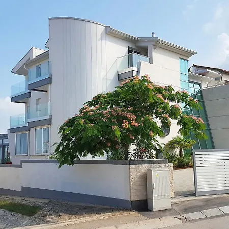 Adrion.1 Apartmán